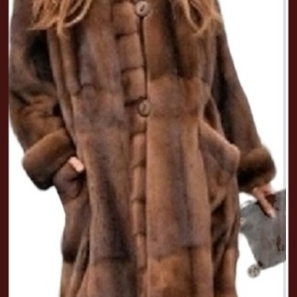 Womens Camel Faux Fur Coat~Size XXXL~NWOT~🎁🎄Christmas Present🎁🎄 - Picture 2 of 9